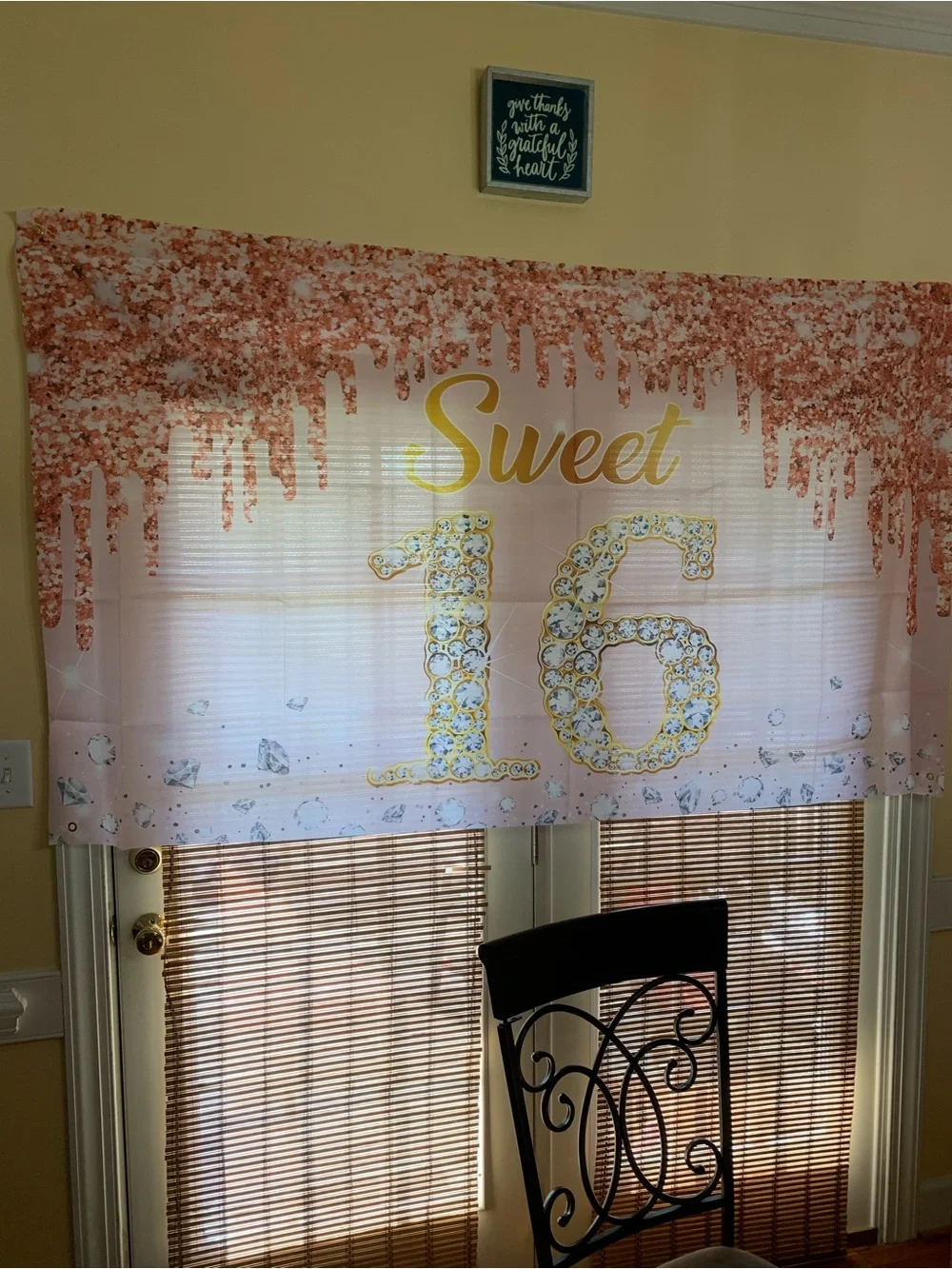 16th birthday party decorations and gift bags
